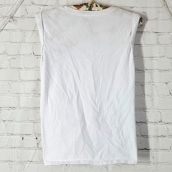 Netflix Stranger Things Scoops Ahoy Ice Cream Parlor White Tie Front Shirt Sz S - Picture 17 of 17